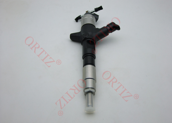 Automatic Type DENSO Common Rail Injector Small Size 850G 095000 - 5550