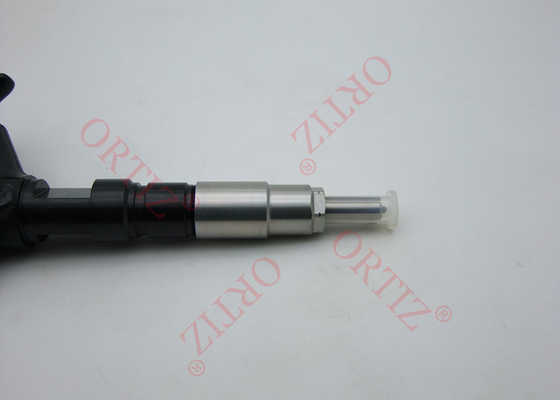 Automatic Type DENSO Common Rail Injector Small Size 850G 095000 - 5550